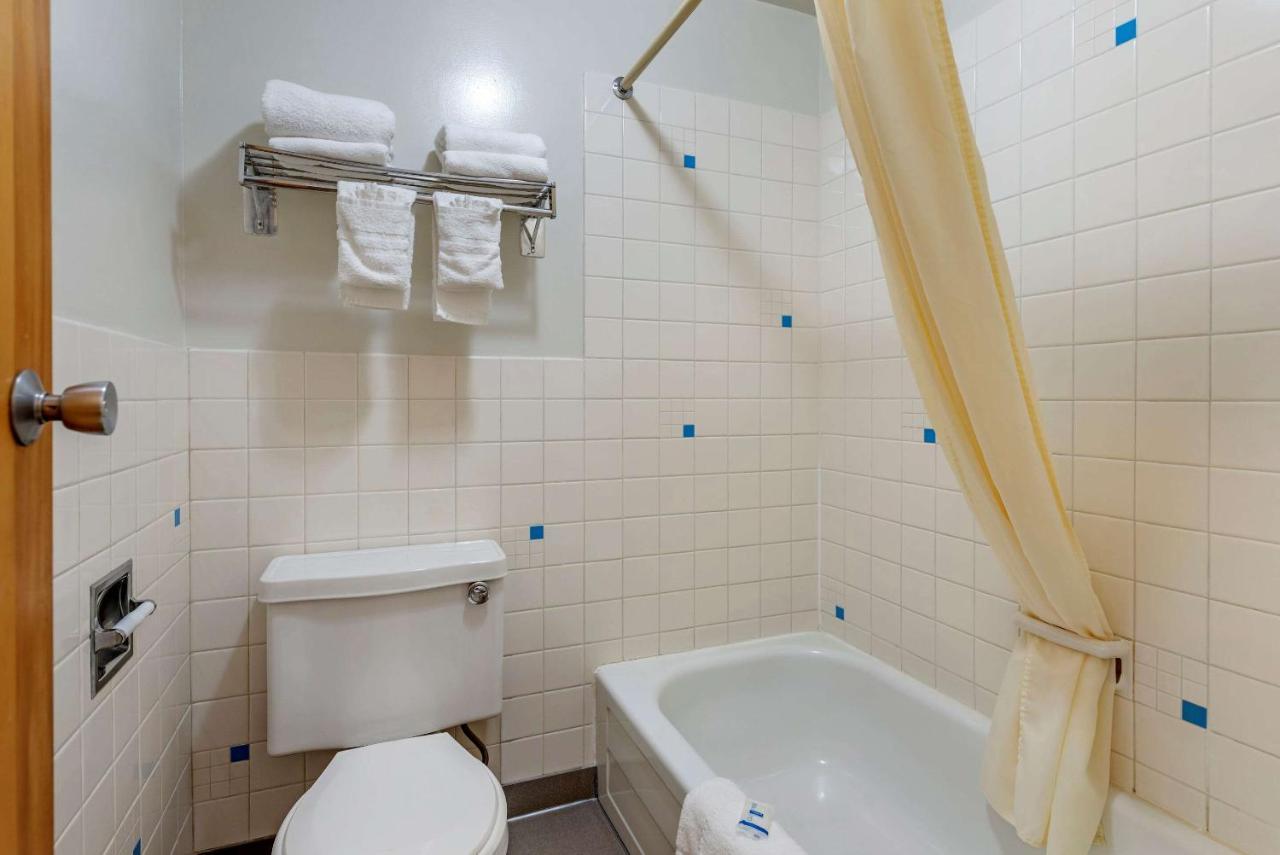 Asam Hotel Goodland Esterno foto
