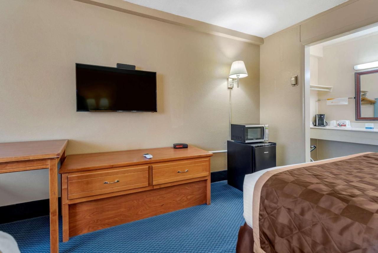 Asam Hotel Goodland Esterno foto