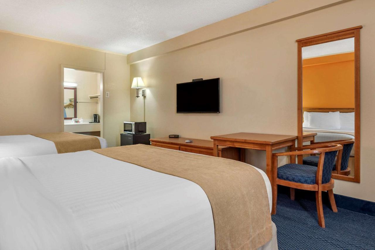 Asam Hotel Goodland Esterno foto