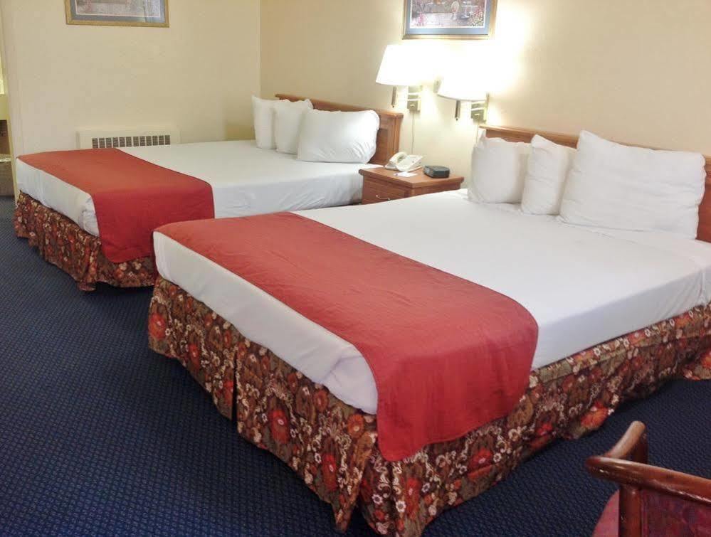 Asam Hotel Goodland Esterno foto